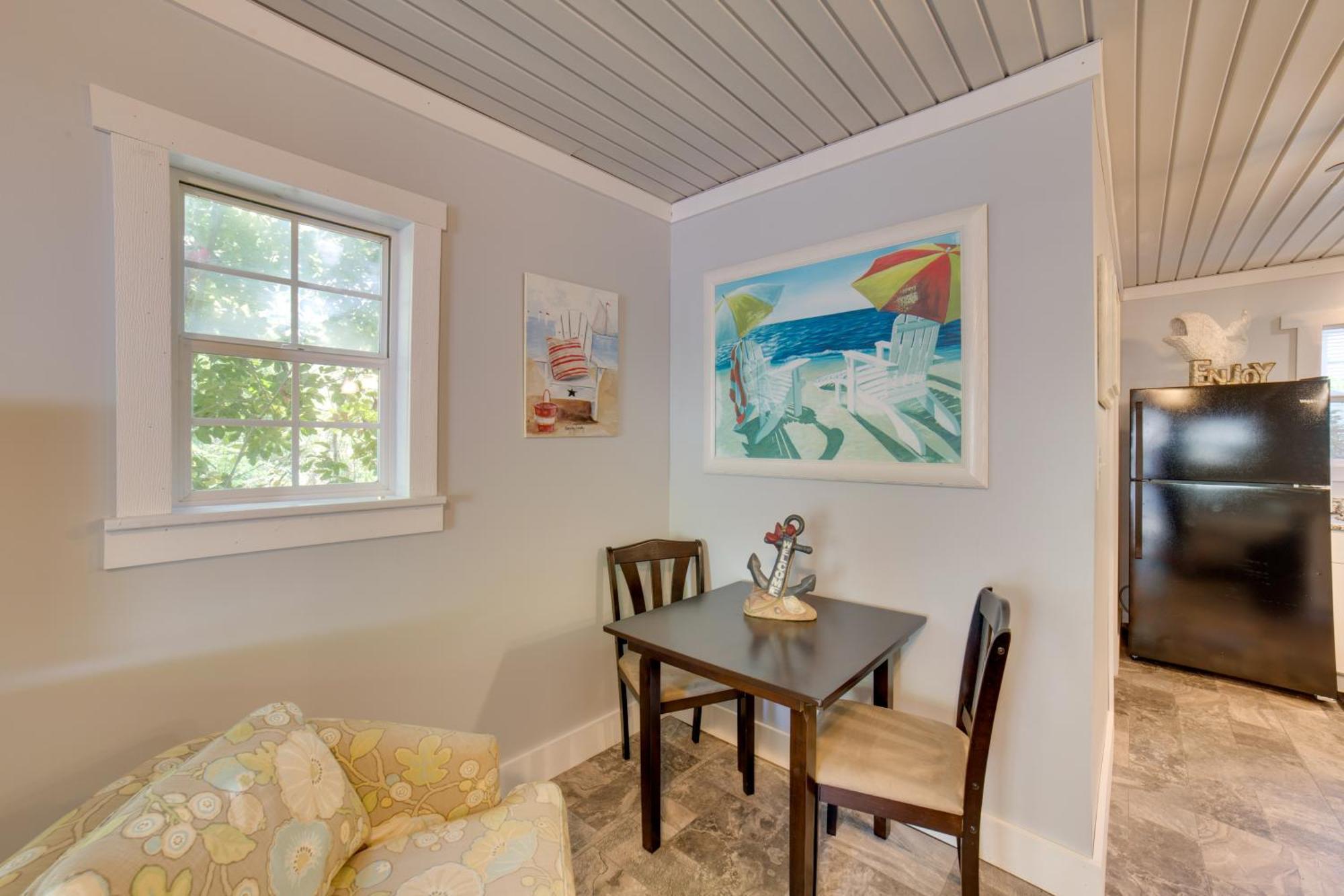 Ocean Isle Beach Studio With Patio - 1 Mi To Pier! Bagian luar foto